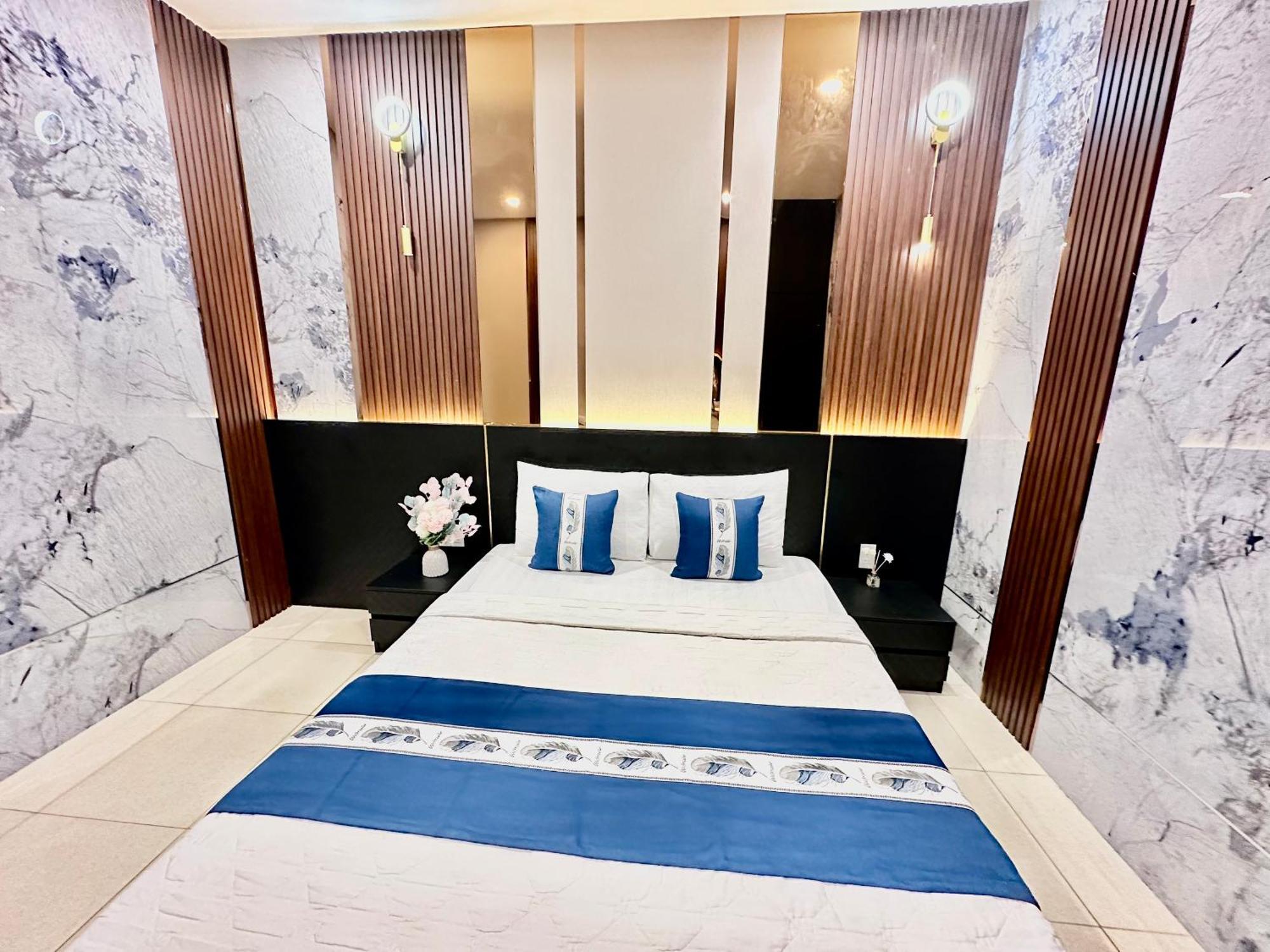 Phòng Giường Đôi Hạng Tiết Kiệm